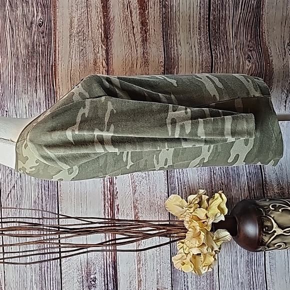 STYLE & CO GREEN WAFFLE KNIT 3/4 SLEEVE CAMO PRINT PULLOVER TOP - Picture 7 of 12